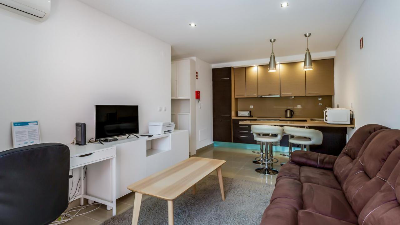 Luminous 2 Bdr Apartment W/Pool By Lovelystay Albufeira Luaran gambar
